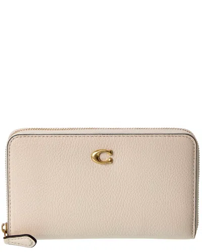 Coach Essential Medium Zip Leather Wallet