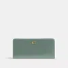 Coach Essential Skinny Wallet In Green