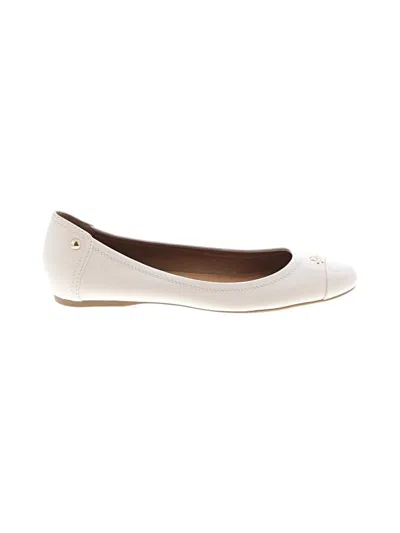 Pre-owned Coach Flats In Ivory