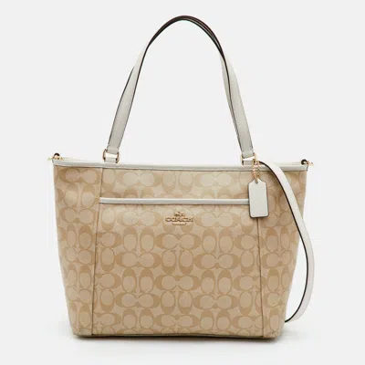Pre-owned Coach Gallery Beige/white Signature Coated Canvas And Leather Tote