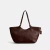Coach Gramercy Tote In Brass/maple
