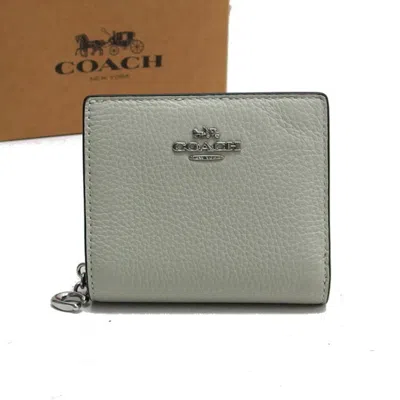 Pre-owned Coach Green White Leather Wallet (bi-fold) ()