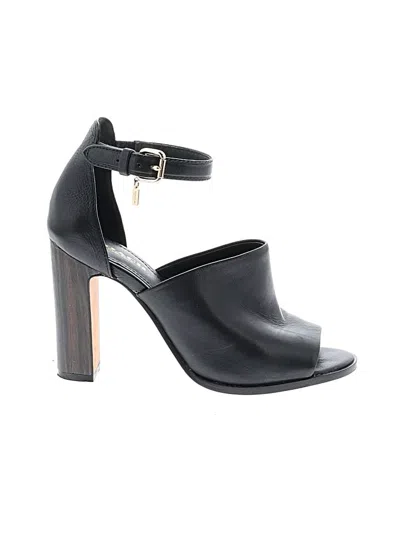 Pre-owned Coach Heels In Black