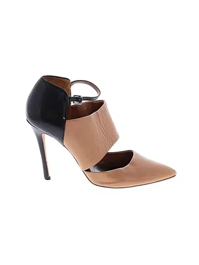 Pre-owned Coach Heels In Tan