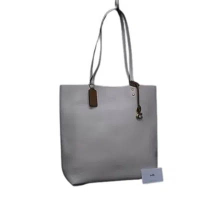 Pre-owned Coach Ivory Leather Tote Bag () In White