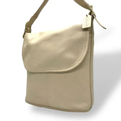 Pre-owned Coach Ivory White Leather Shoulder Bag ()