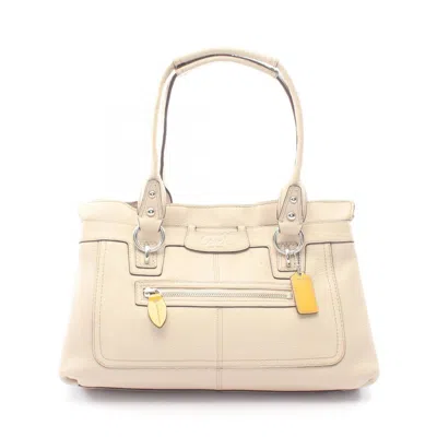 Pre-owned Coach Ivory Yellow Leather Patent Leather Handbag Shoulder Bag () In Ivory, Yellow
