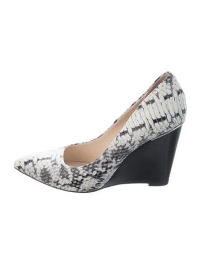 Pre-owned Coach Leather Animal Print Pumps In Blue
