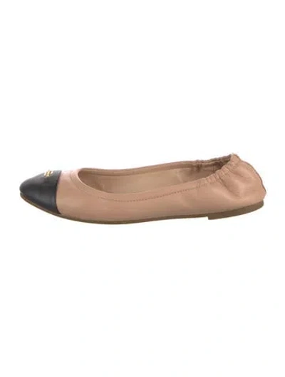 Pre-owned Coach Leather Ballet Flats In Neutral