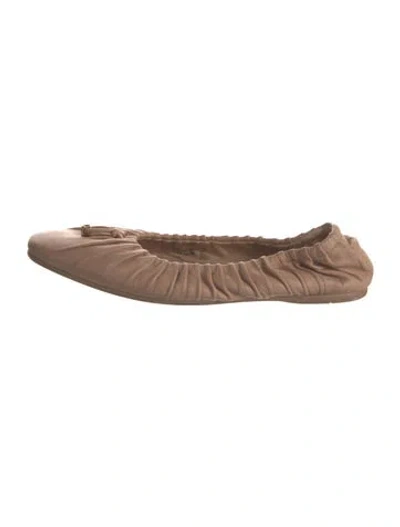 Pre-owned Coach Leather Ballet Flats In Neutrals
