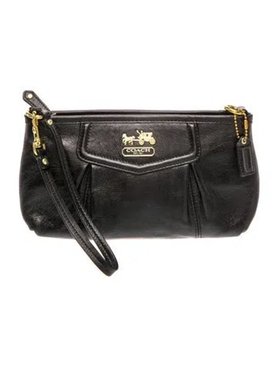 Pre-owned Coach Leather Clutch In Black