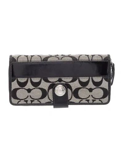 Pre-owned Coach Leather Clutch In Multi