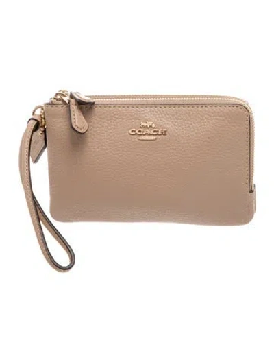 Pre-owned Coach Leather Clutch In Neutral