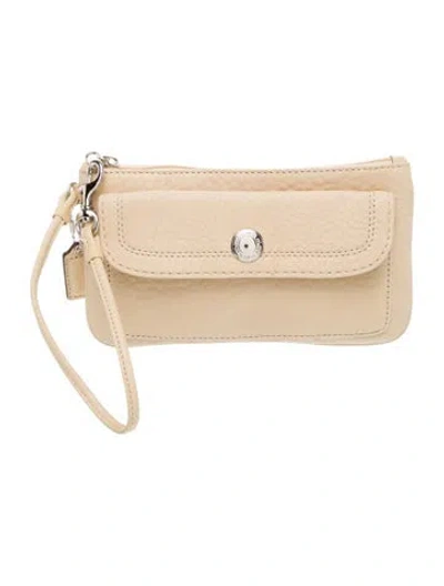 Pre-owned Coach Leather Clutch In Pink