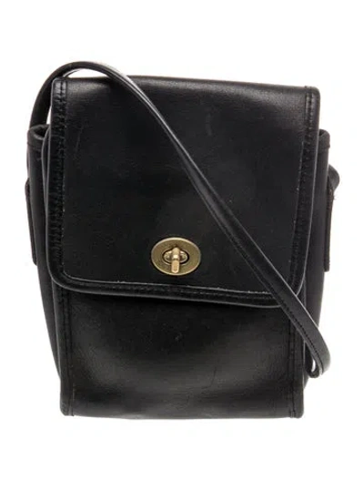 Pre-owned Coach Leather Crossbody Bag In Green