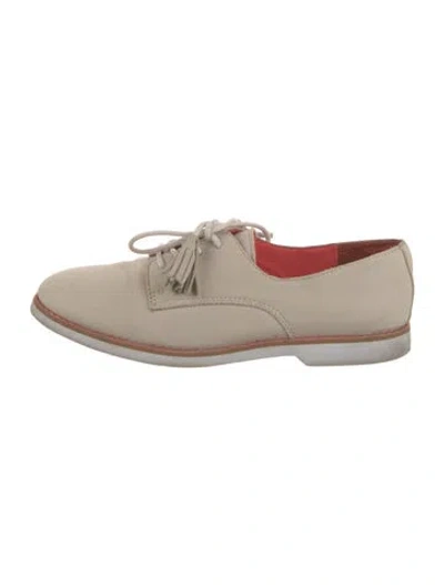 Pre-owned Coach Leather Oxfords In Neutral