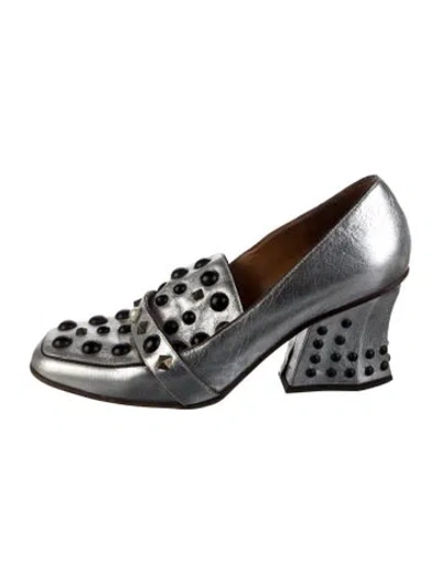 Pre-owned Coach Leather Pumps In Metallic/silver