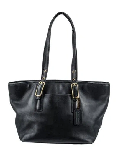 Pre-owned Coach Leather Shoulder Bag In Black