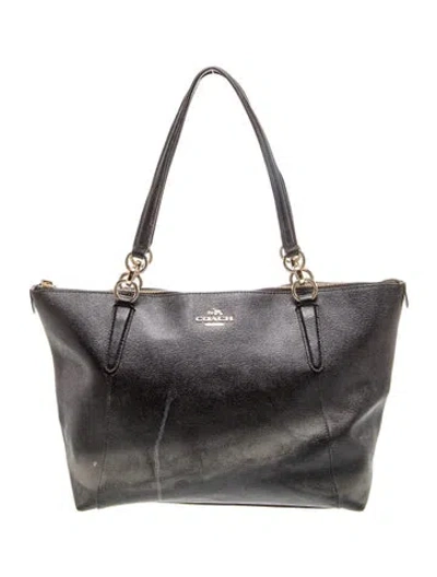 Pre-owned Coach Leather Shoulder Bag In Black