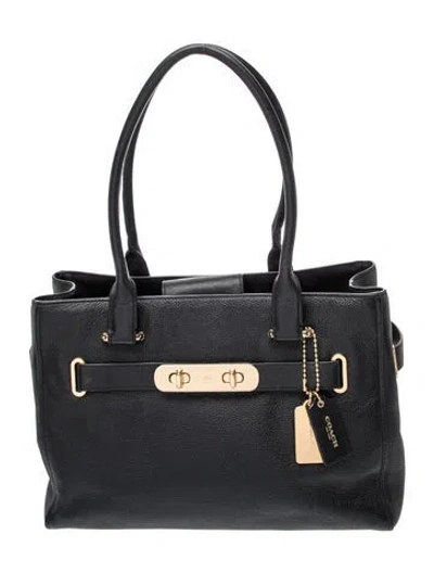 Pre-owned Coach Leather Shoulder Bag In Black