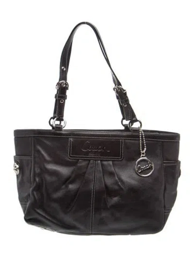 Pre-owned Coach Leather Shoulder Bag In Black