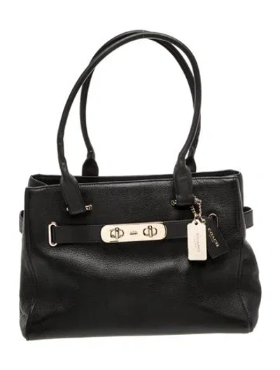 Pre-owned Coach Leather Shoulder Bag In Black