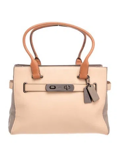 Pre-owned Coach Leather Shoulder Bag In Brown