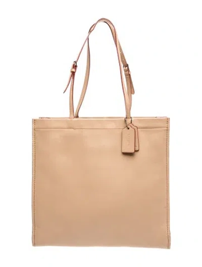 Pre-owned Coach Leather Shoulder Bag In Neutral