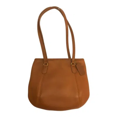 Pre-owned Coach Leather Shoulder Bag () In Brown