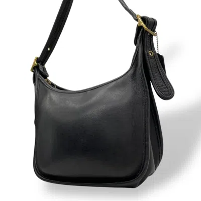 Pre-owned Coach Leather Shoulder Bag () In Black