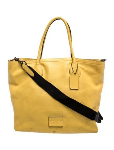 Pre-owned Coach Leather Shoulder Bag In Yellow