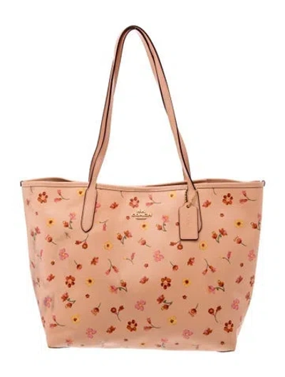 Pre-owned Coach Leather Tote In Neutrals
