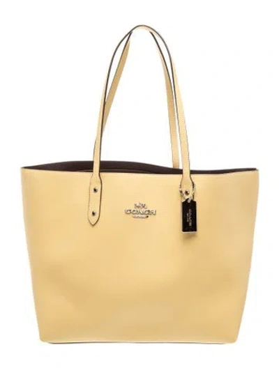 Pre-owned Coach Leather Tote In Yellow
