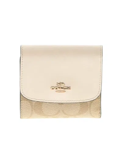 Pre-owned Coach Leather Wallet In White
