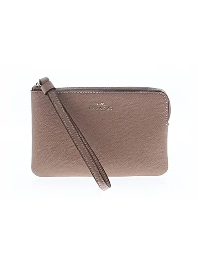 Pre-owned Coach Leather Wristlet In Brown
