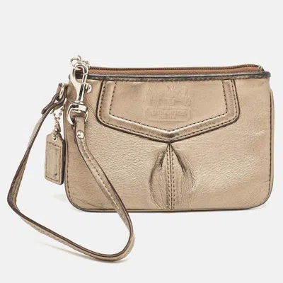 Coach Leather Zip Wristlet Clutch In Beige