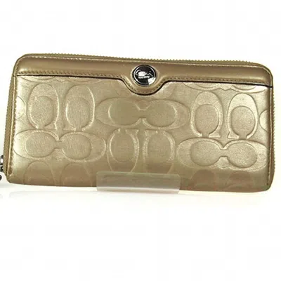Pre-owned Coach Long Wallet (bi-fold) () In Gold