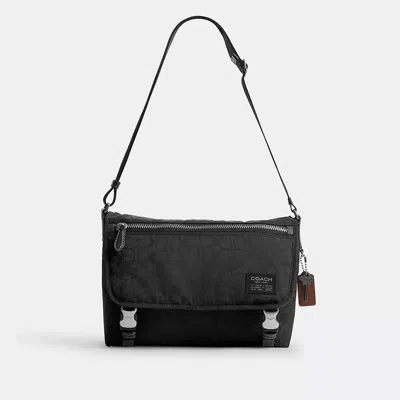 Coach Kuriertasche Aus Signature-nylon In Black
