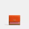 Coach Mila Kleines Portemonnaie Mit Umschlag In Blockfarben In Brown