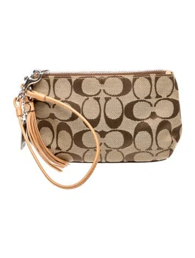 Pre-owned Coach Monogram Clutch In Brown