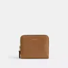 Coach New York Billfold Wallet In Brass/honey Brown