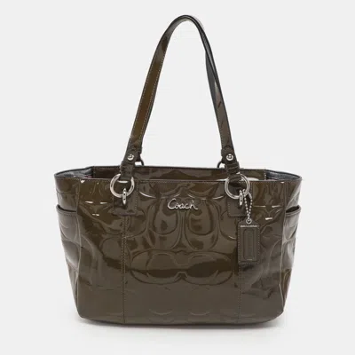 Pre-owned Coach Olive Green Op Art Embossed Patent Leather East West Gallery Tote