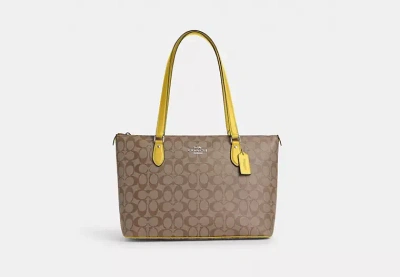Coach Outlet Gallery Tote In Signature Canvas In V5lqt