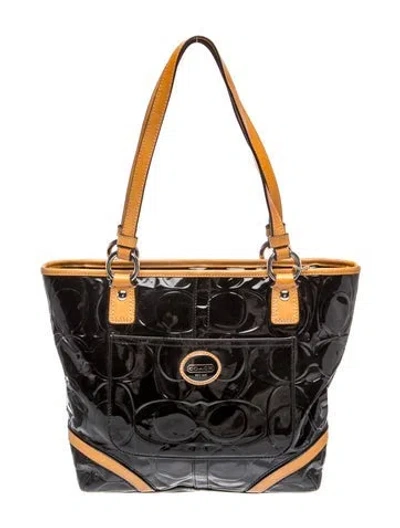 Pre-owned Coach Patent Leather Shoulder Bag In Green