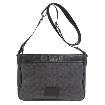 Pre-owned Coach Pvc Shoulder Bag ()