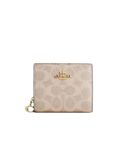 Coach Rectangular Wallet In Nude