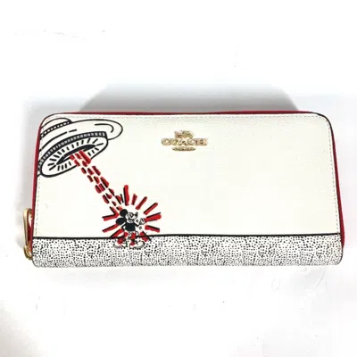 Pre-owned Coach Red Color White Leather Long Wallet (bi-fold) ()
