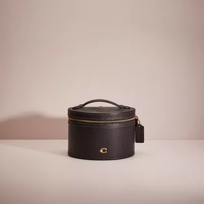 Coach Restored Essential Vanity Case In Black