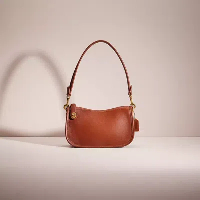 Coach Restored Swinger 20 In Brass/1941 Saddle