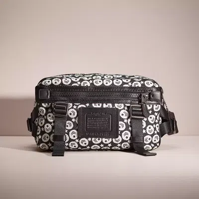Coach Restored Utility Pack With Chevron Star Print In Black